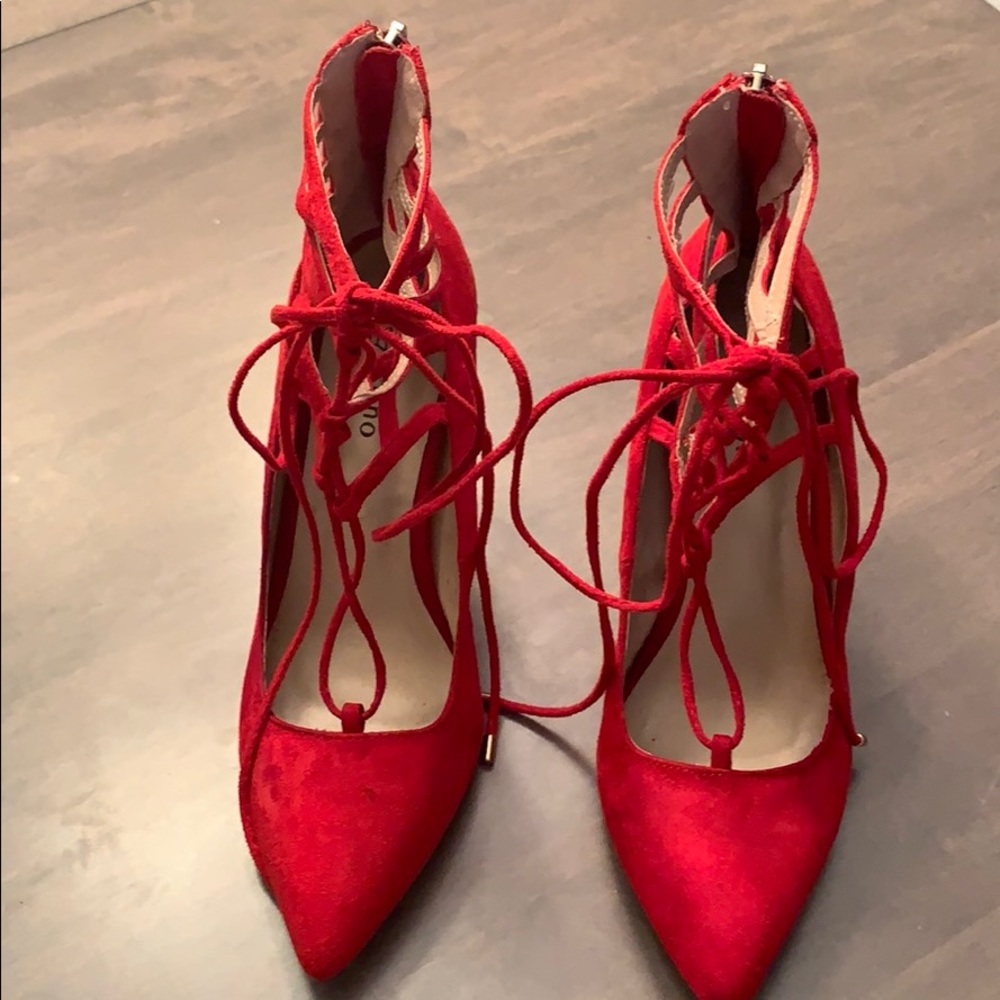 Beautiful Zigi Soho Red Heels🌸